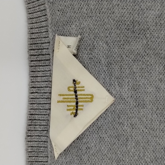 Anthropologie HWR Monogram Tree Sweater Button Gray Long  Size Medium - Picture 5 of 7